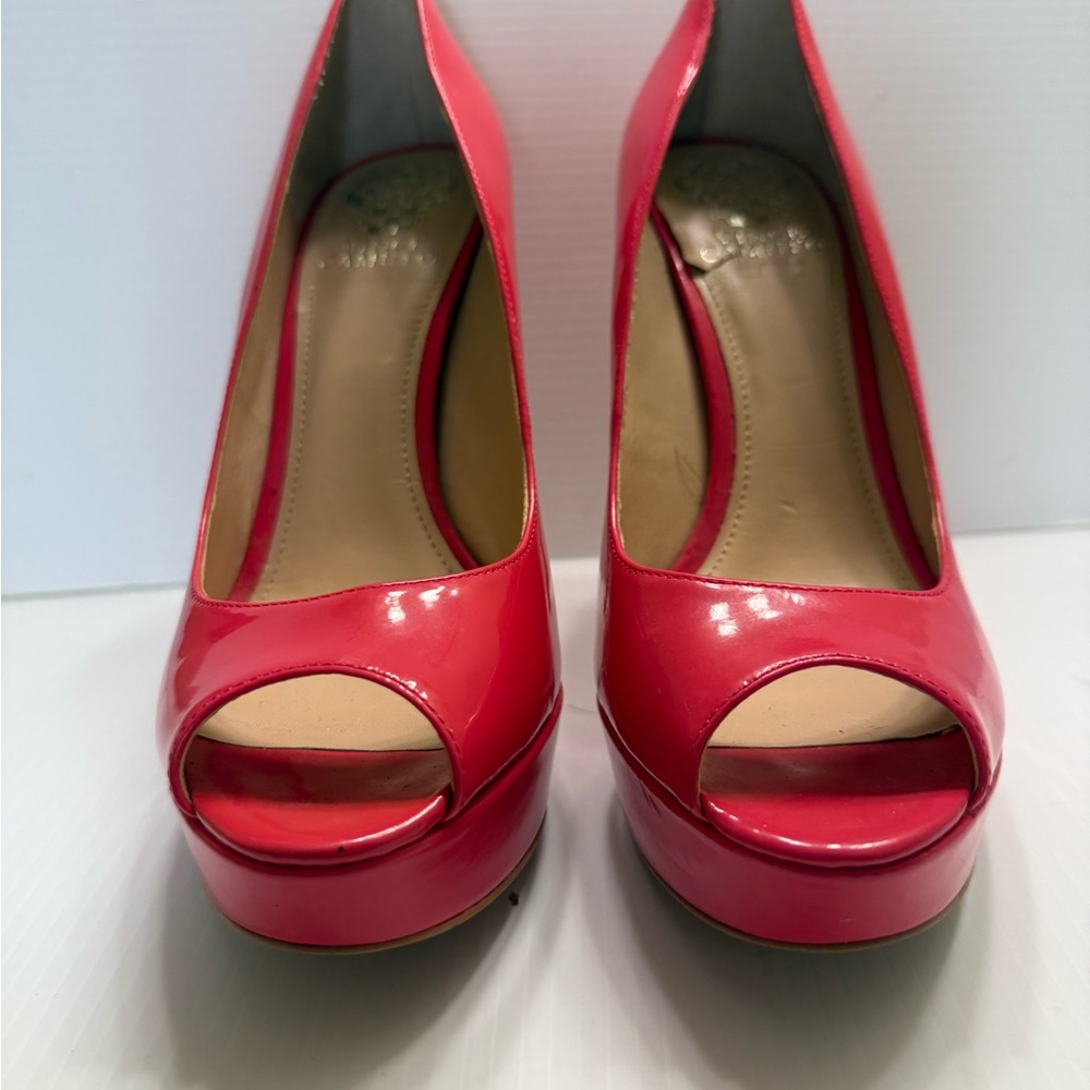 Coral Peep-Toe VINCE CAMUTO Pumps